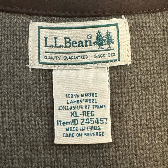 L.L. Bean Men's Green Waterfowl Merino Wool Full Zip Sweater Vest - Picture 3 of 5